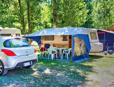 Emplacements de camping caravaning en Dordogne