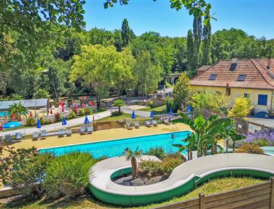 espace aquatique camping la Pélonie quatre étoiles en Dordogne