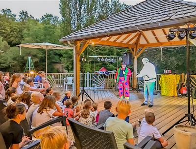 camping la Pélonie quatre étoiles en Dordogne